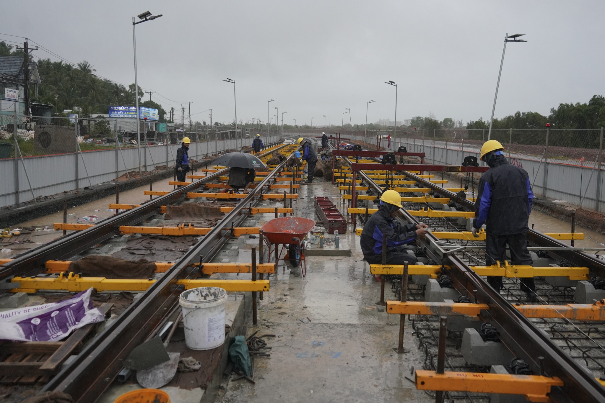 t&agrave;u điện,  Ph&uacute; Quốc,  APEC 2027 ảnh 3