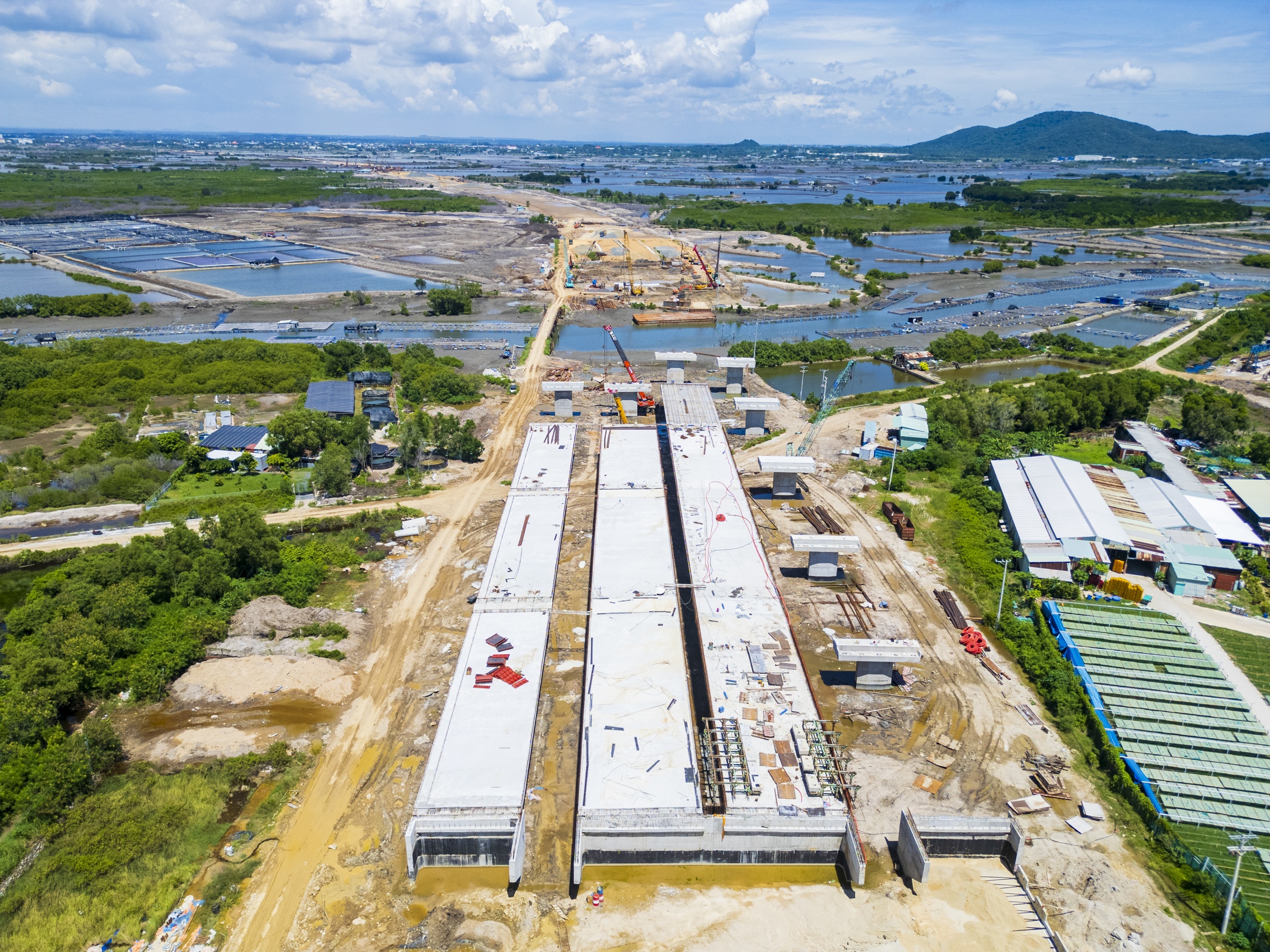 cao tốc bi&ecirc;n h&ograve;a ảnh 9