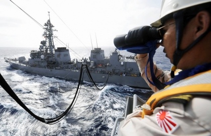 Tau Trung Quoc o Bien Dong anh 1