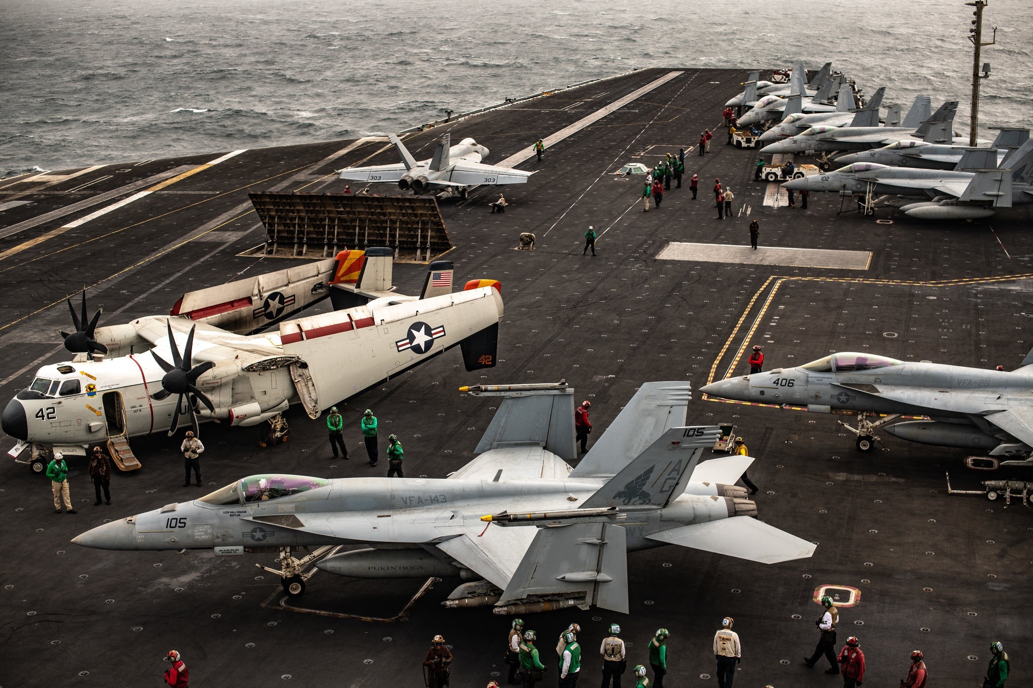 Nua ngay di tu quyet dinh tan cong Iran den rut lai cua TT Trump hinh anh