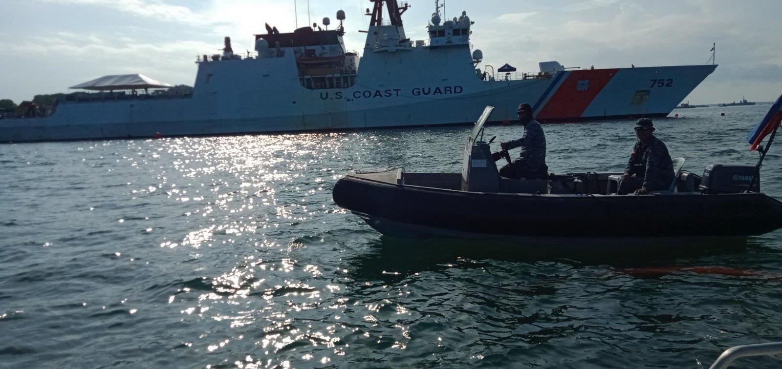 Tau tuan duyen My tap tran cung Nhat va Philippines gan Truong Sa hinh anh