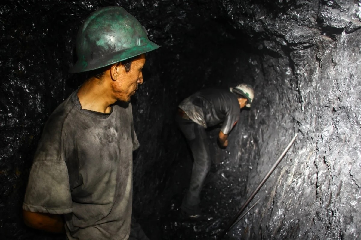 Cong ty mo TQ o My Latin bi to giau so nguoi mac Covid-19 hinh anh