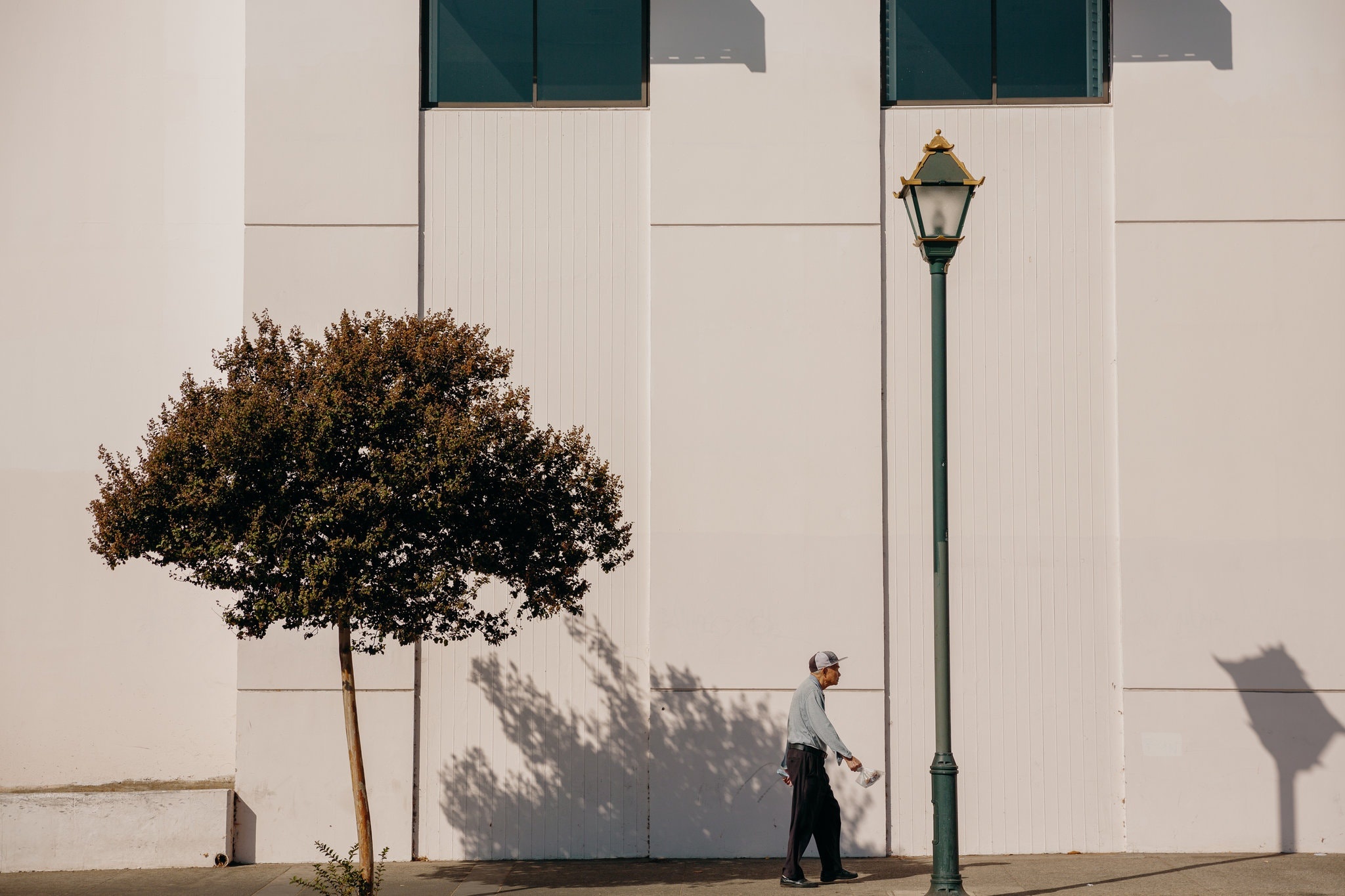'Toi muon tat nang di' - o Los Angeles, bong ram cung uu ai nguoi giau hinh anh