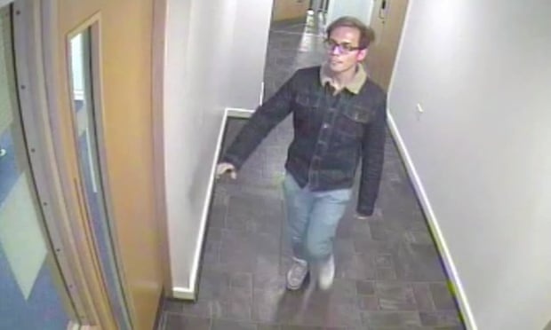 Sinaga,  nan nhan nam,  hiep dam anh 1