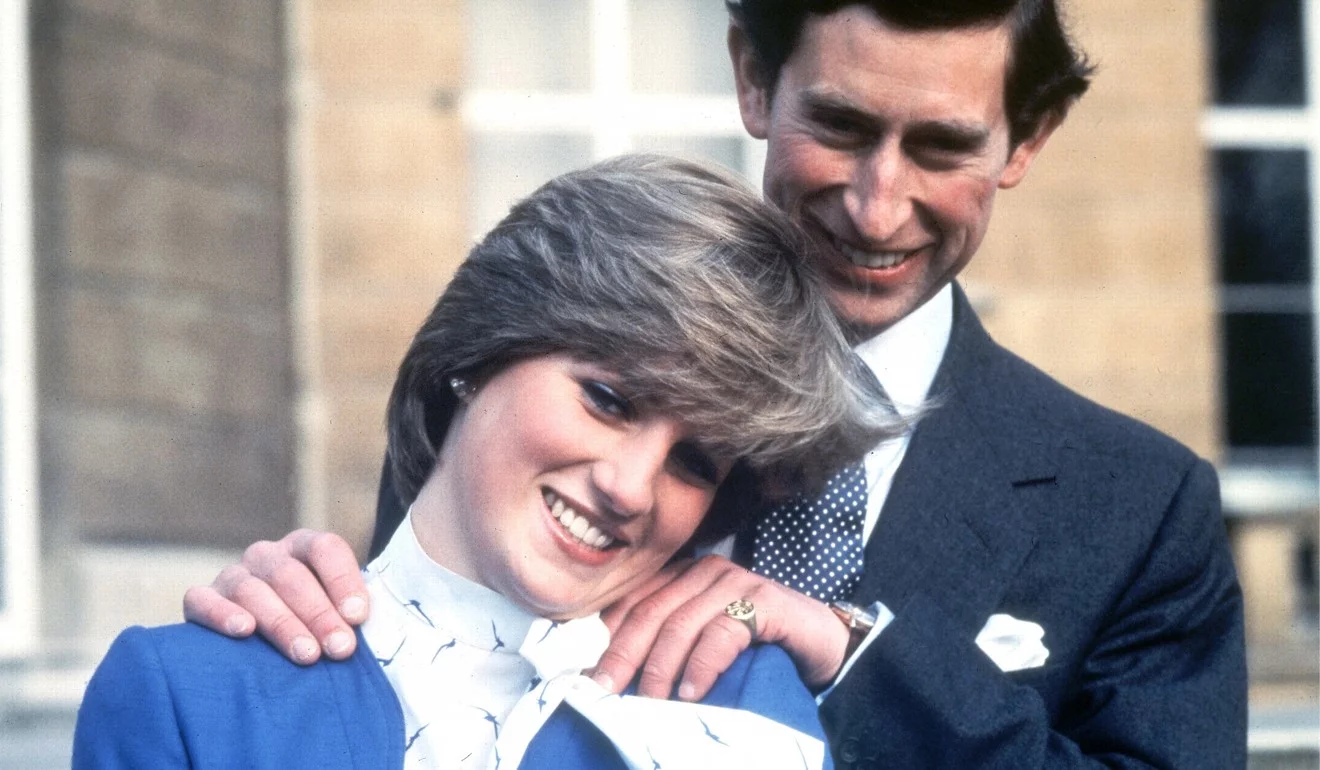 Elizabeth,  Harry,  Meghan,  Diana anh 4