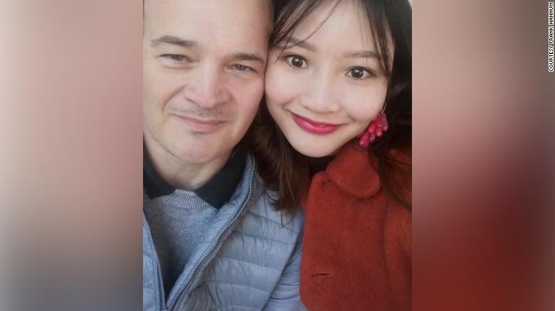 Cuoc song cach ly o du thuyen va can cu quan su giua dich virus corona hinh anh