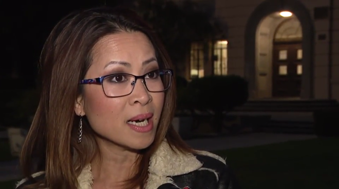 Cau be goc A bi ky thi sau khi ho trong lop giua mua dich virus corona hinh anh