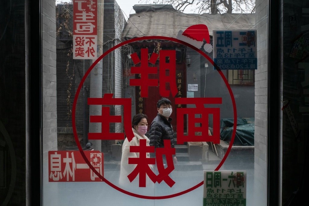 Tiem mi Bac Kinh va noi kho cua ho kinh doanh nho thoi virus corona hinh anh