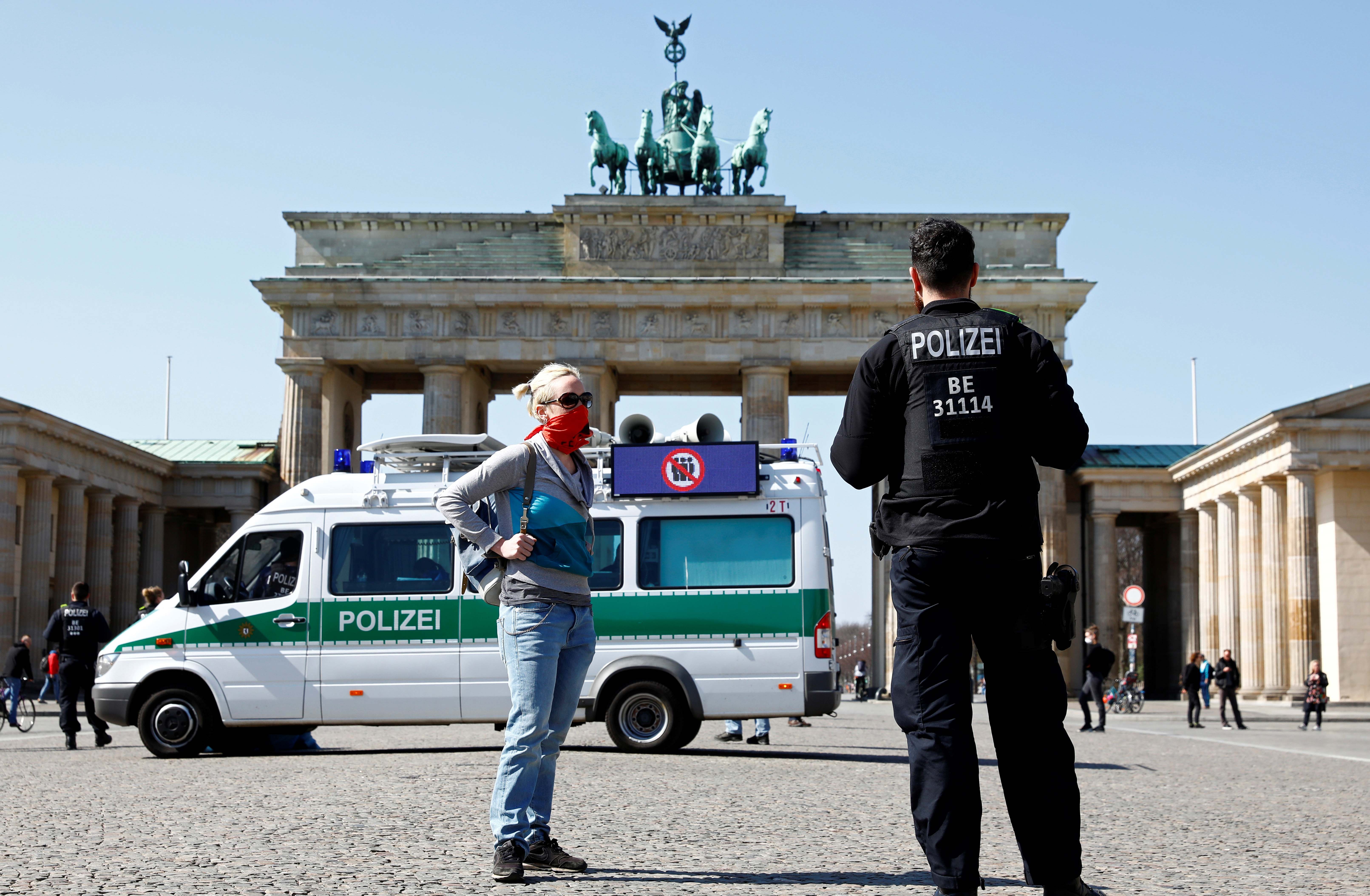 Vi sao ty le tu vong o Duc tro thanh ngoai le cua the gioi? hinh anh