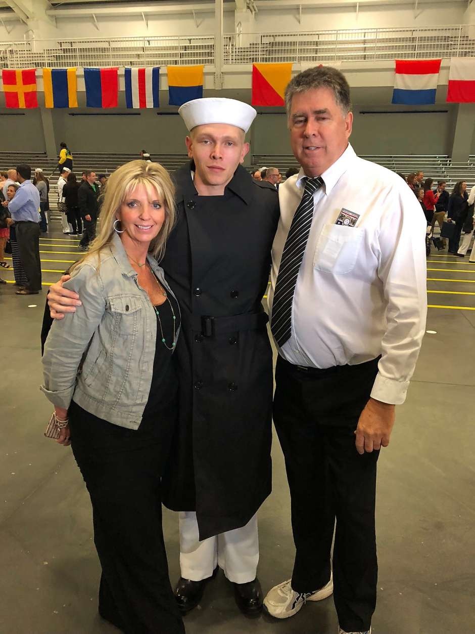 dich tren tau san bay anh 2