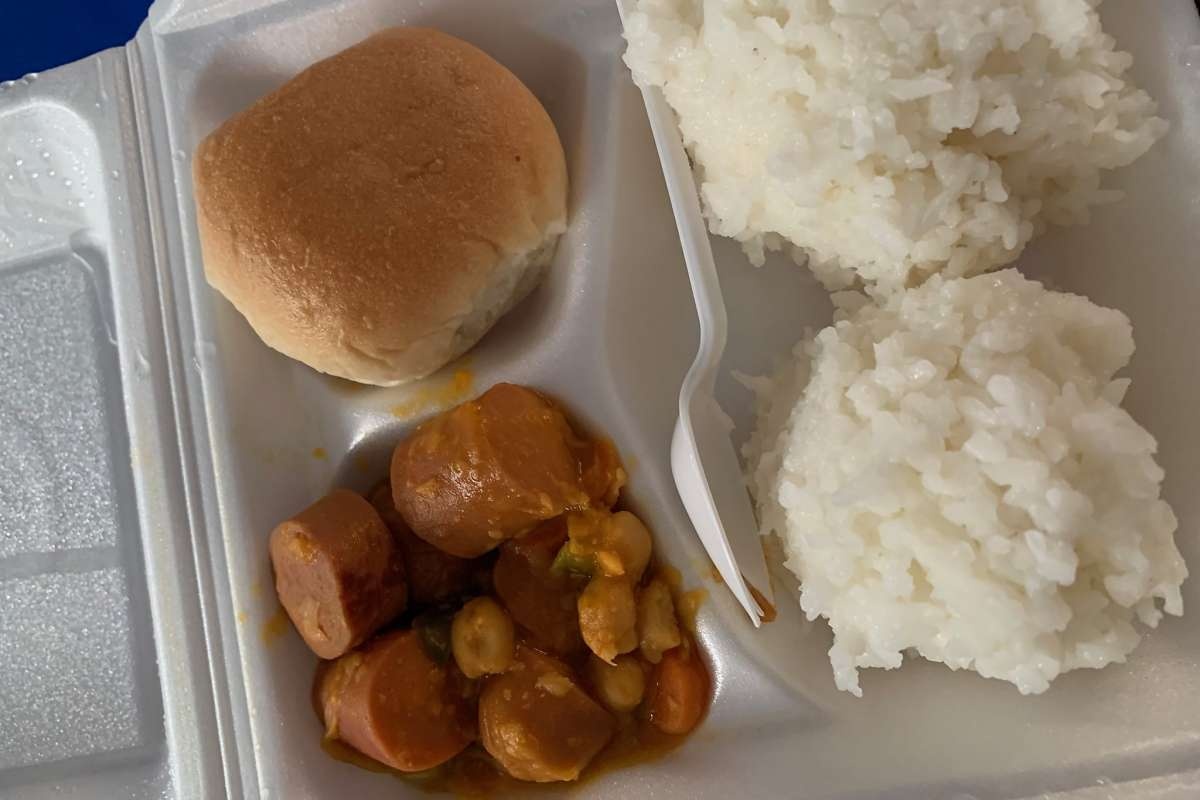 dich tren tau san bay anh 6