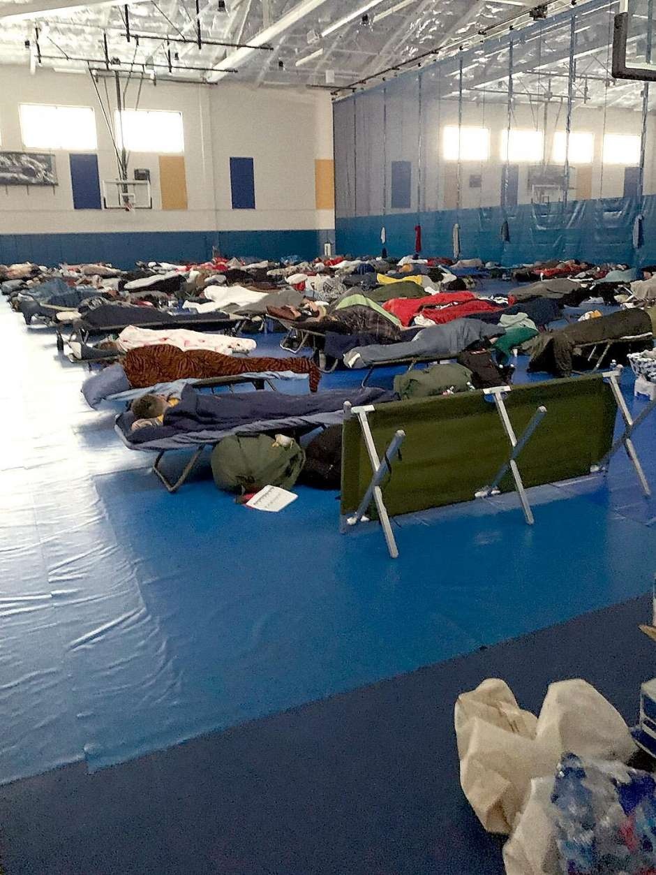 dich tren tau san bay anh 8