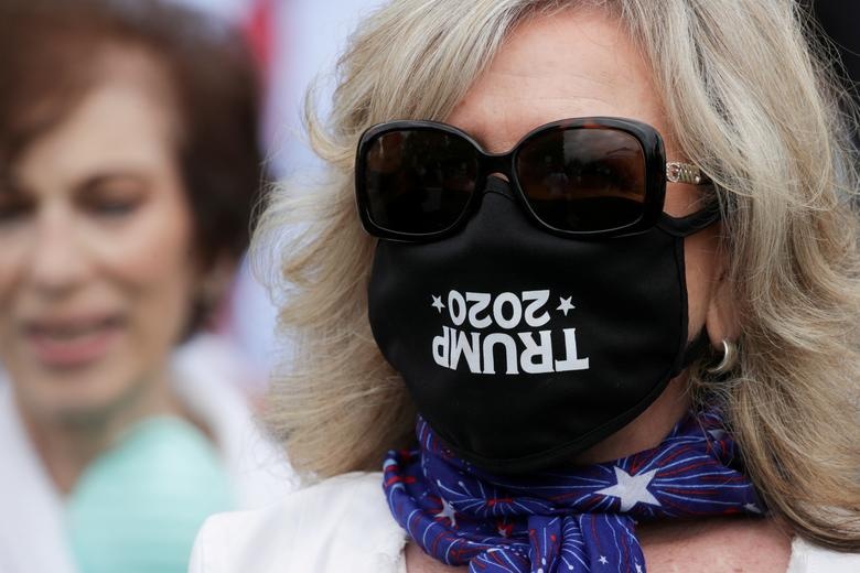 bieu tinh phan doi phong toa anh 3