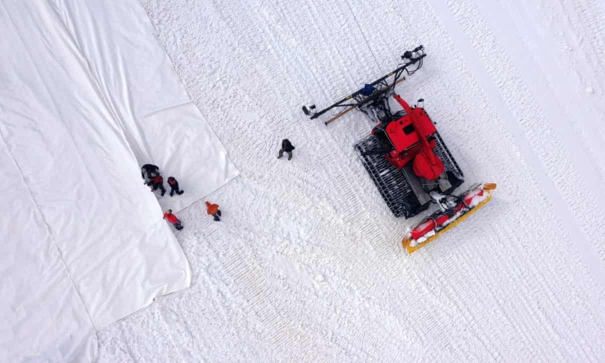 Italy phu bat len song bang de ngan chung tan chay hinh anh