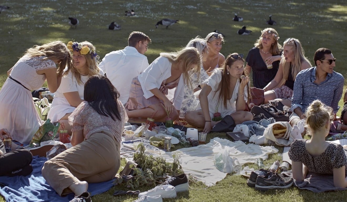 Ty le tu vong cao nhat, Thuy Dien van che the gioi chong dich dien ro hinh anh