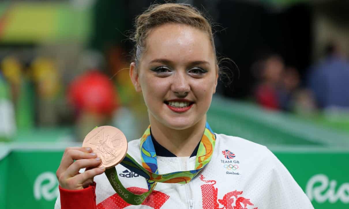 lam dung van dong vien nhi anh 3