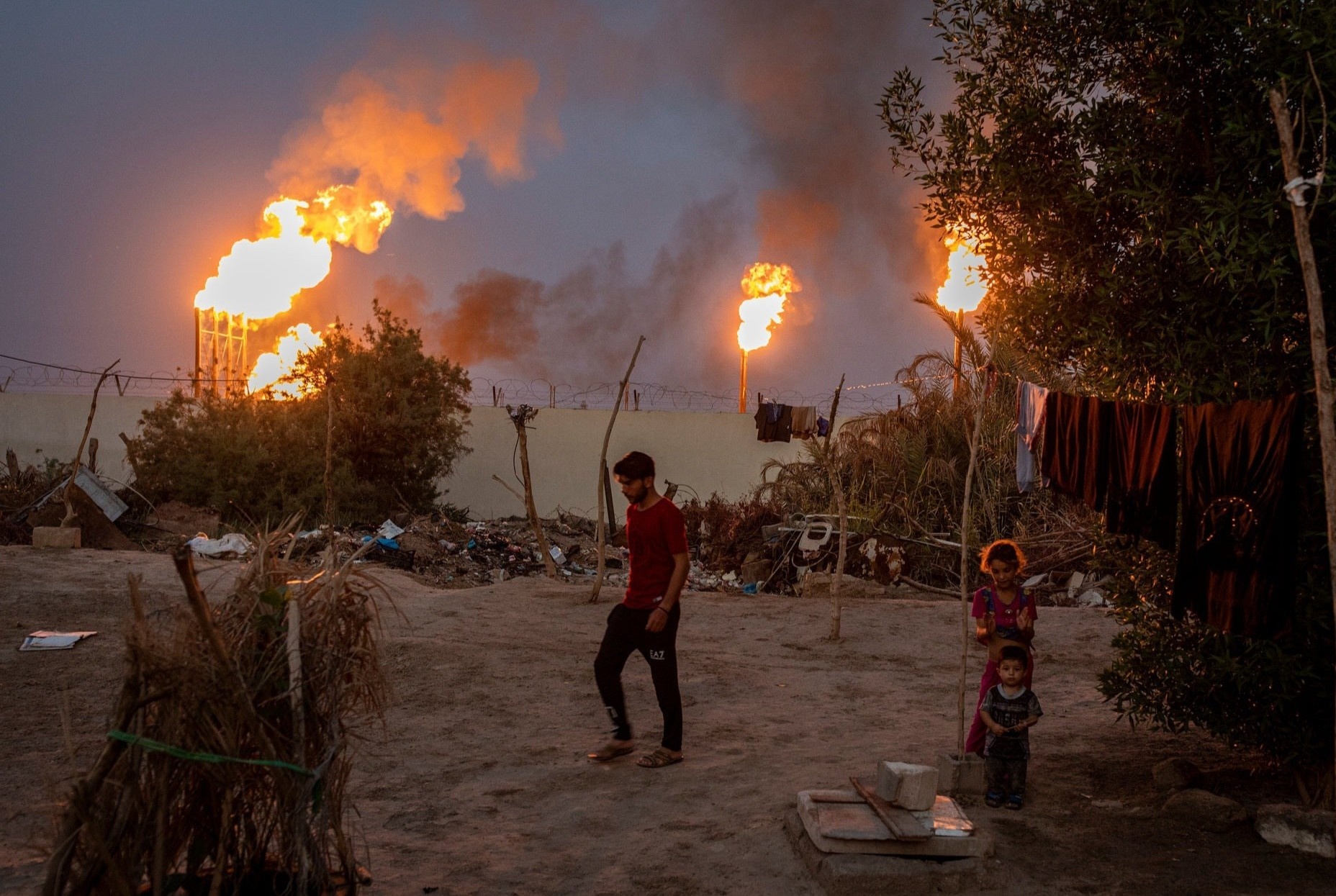 'Chang vang' chet nguoi o ngoi lang mien Nam Iraq hinh anh