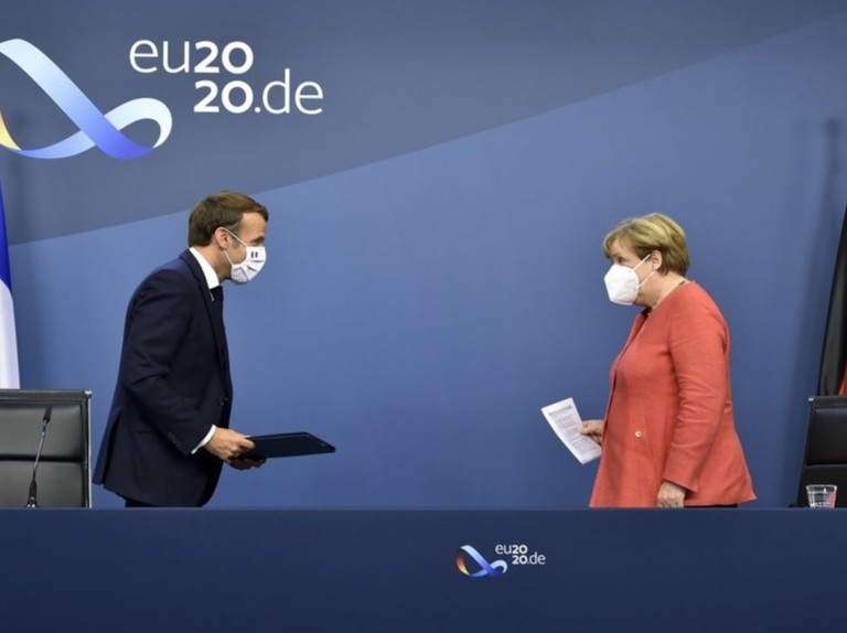 Marathon dam phan nam ngay cho goi cuu tro ky luc cua EU hinh anh