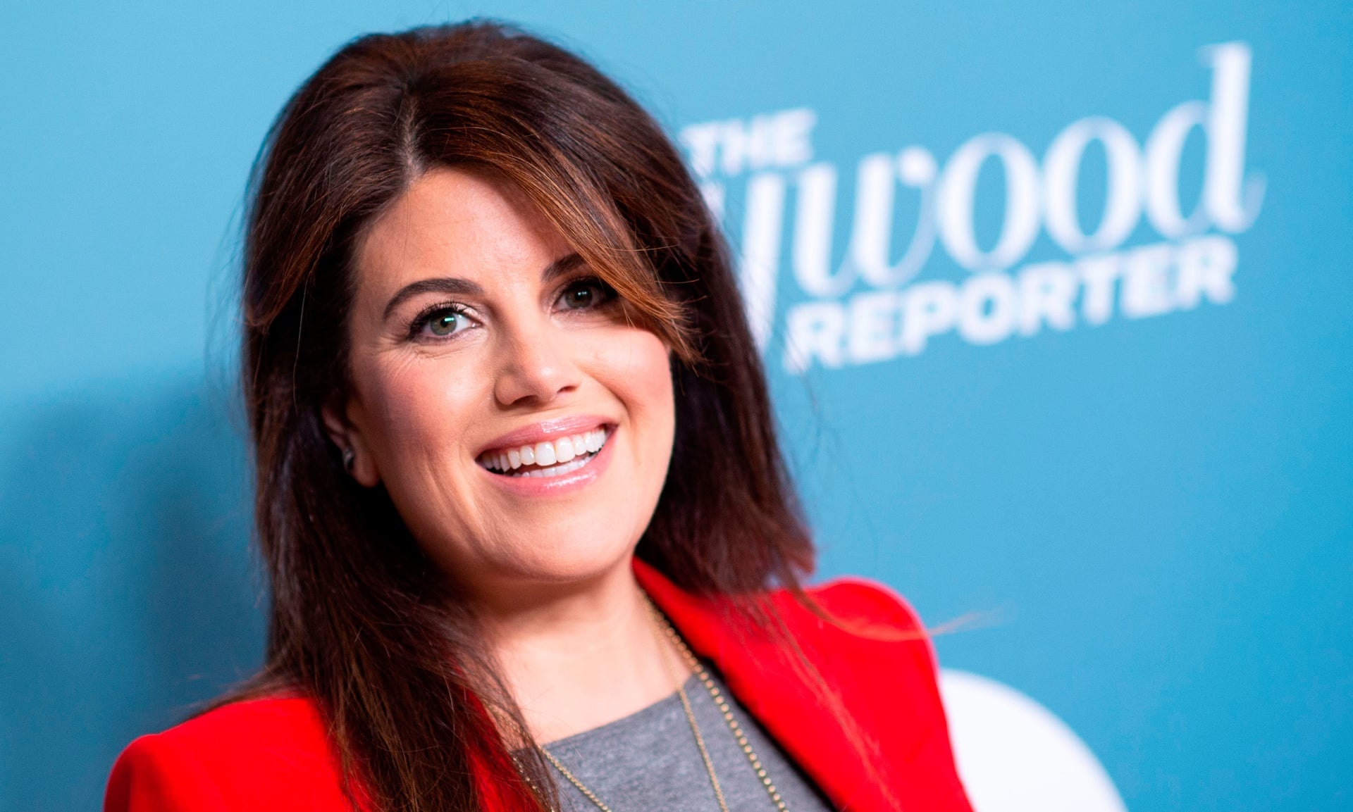 Lewinsky gay bao mang khi noi dua ve chuyen ngoai tinh voi ong Clinton hinh anh