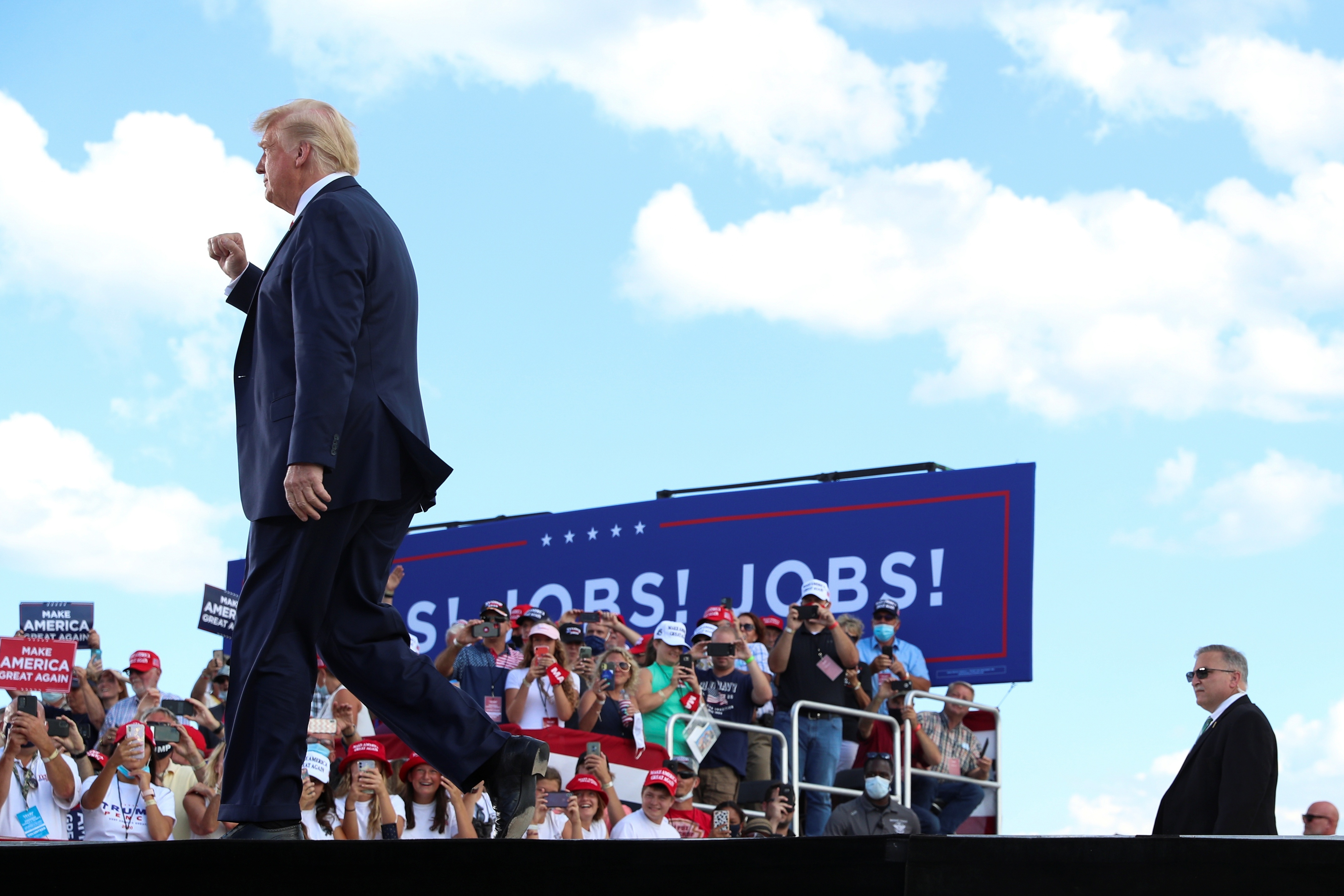 Dai hoi dang Dan chu khong con dam dong reo ho, nhung TT Trump thi co hinh anh