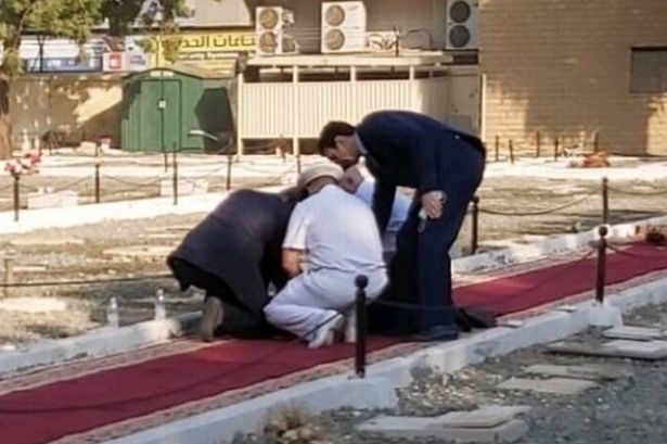 Danh bom tai le tuong niem o Saudi Arabia lam 4 nguoi bi thuong hinh anh