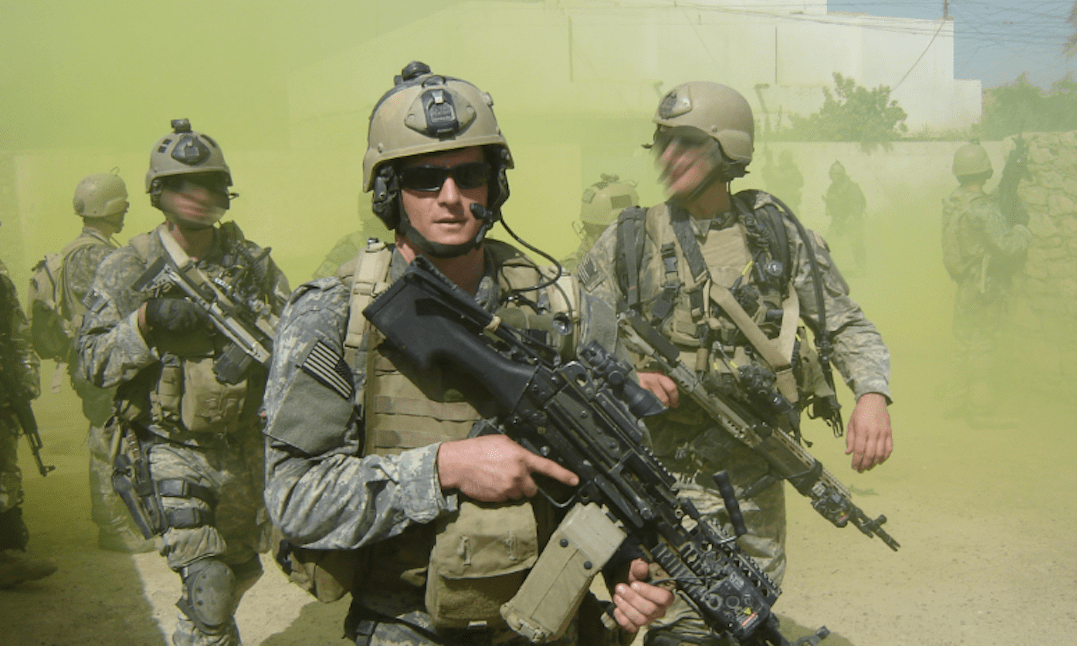 trung doi SEAL bi rut ve vi be boi tinh duc anh 2