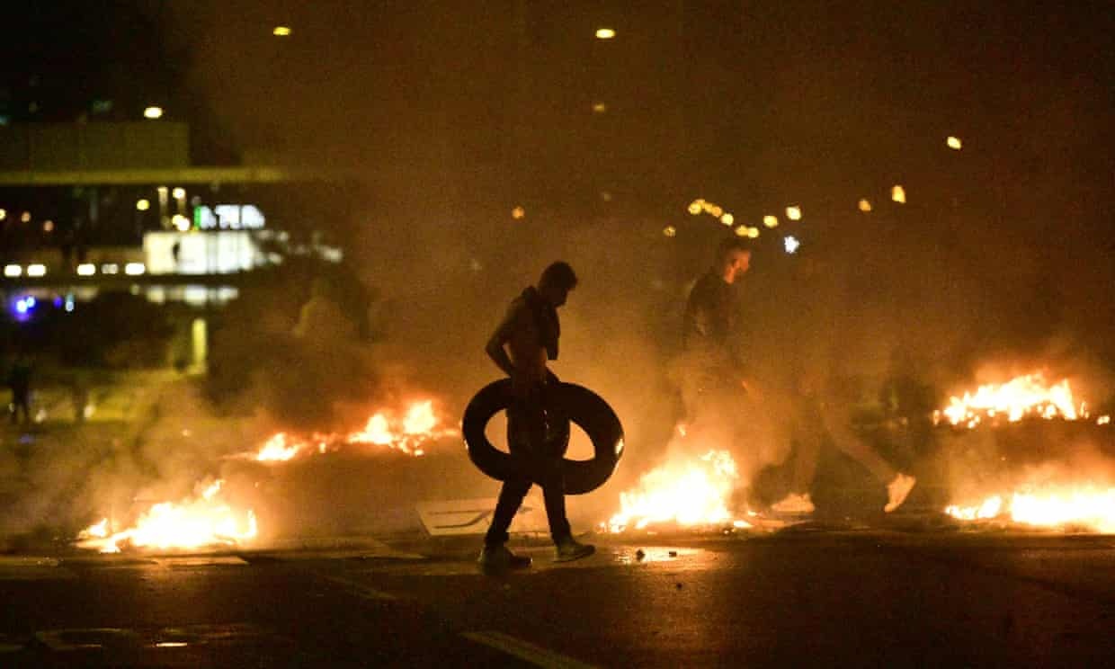 Bao dong o Thuy Dien vi phe cuc huu dot kinh Qur’an hinh anh