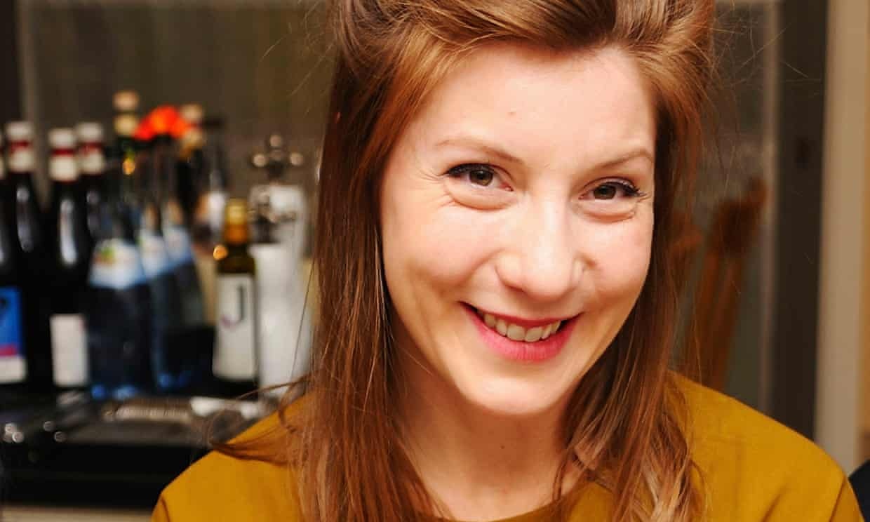 Nha phat minh giet phong vien Thuy Dien tren tau ngam tu che hinh anh