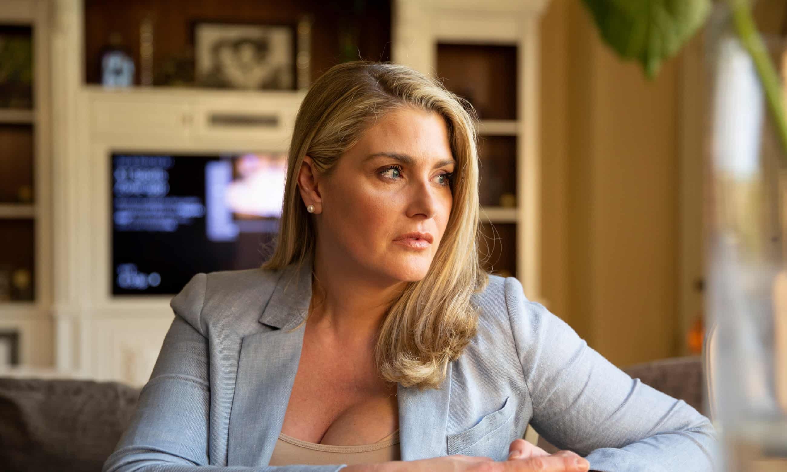 Tong thong Trump bi cuu nguoi mau to quay roi tinh duc hinh anh