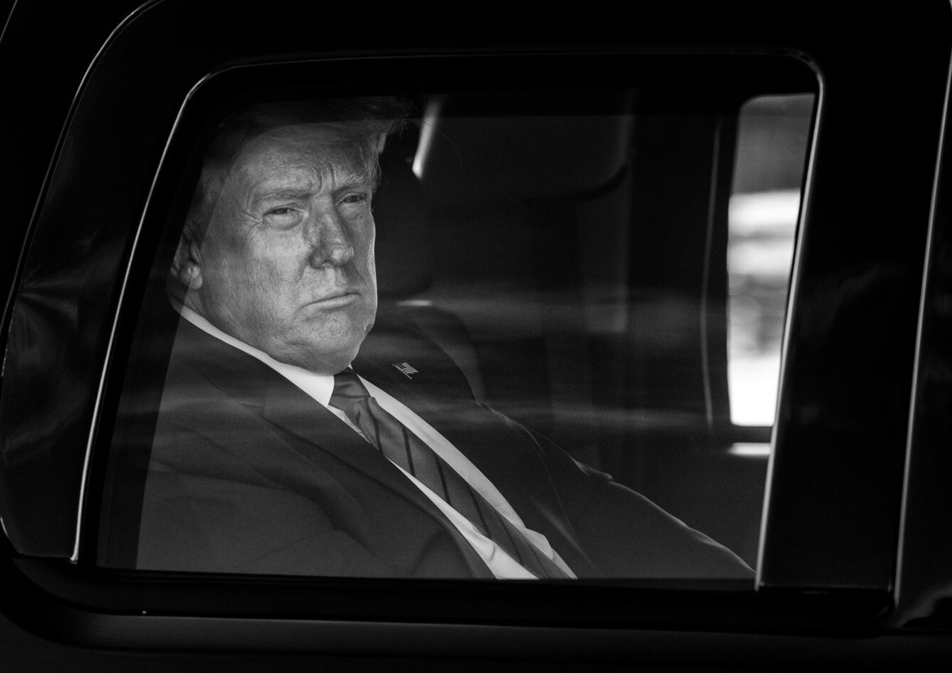 New York Times: Tong thong Trump khong dong dong thue nao trong 10 nam hinh anh