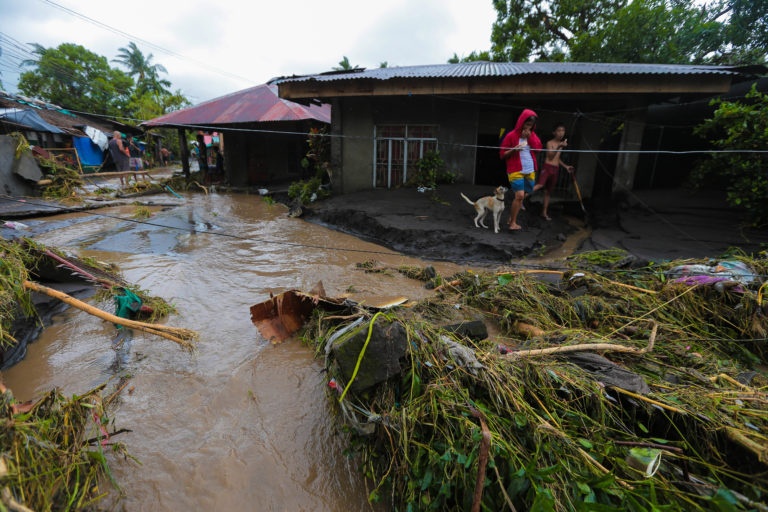 dan Philippines mat nha trong bao anh 1