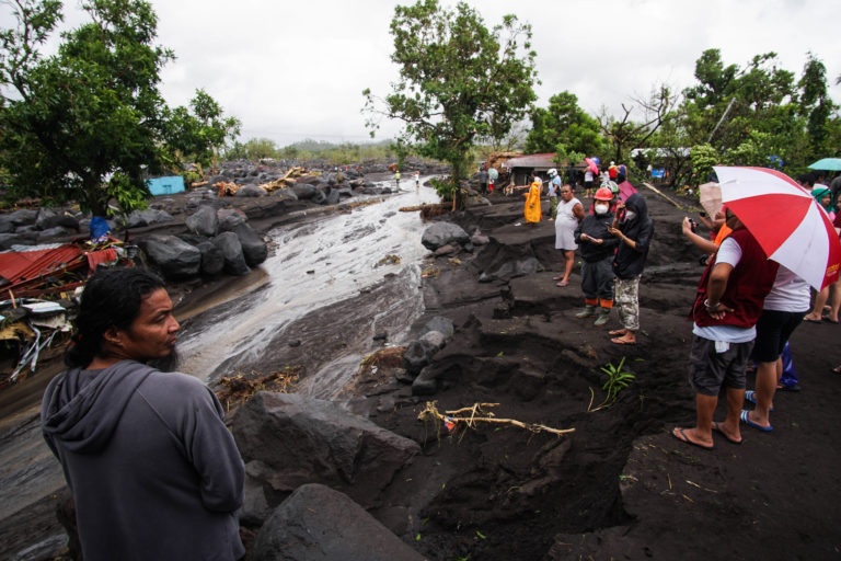 dan Philippines mat nha trong bao anh 3
