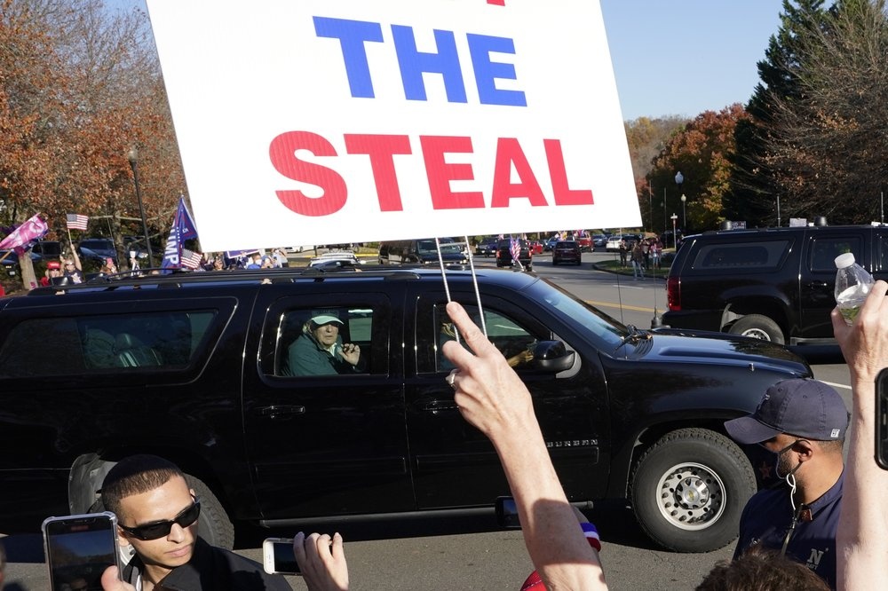 ong Trump khong nhan thua anh 4