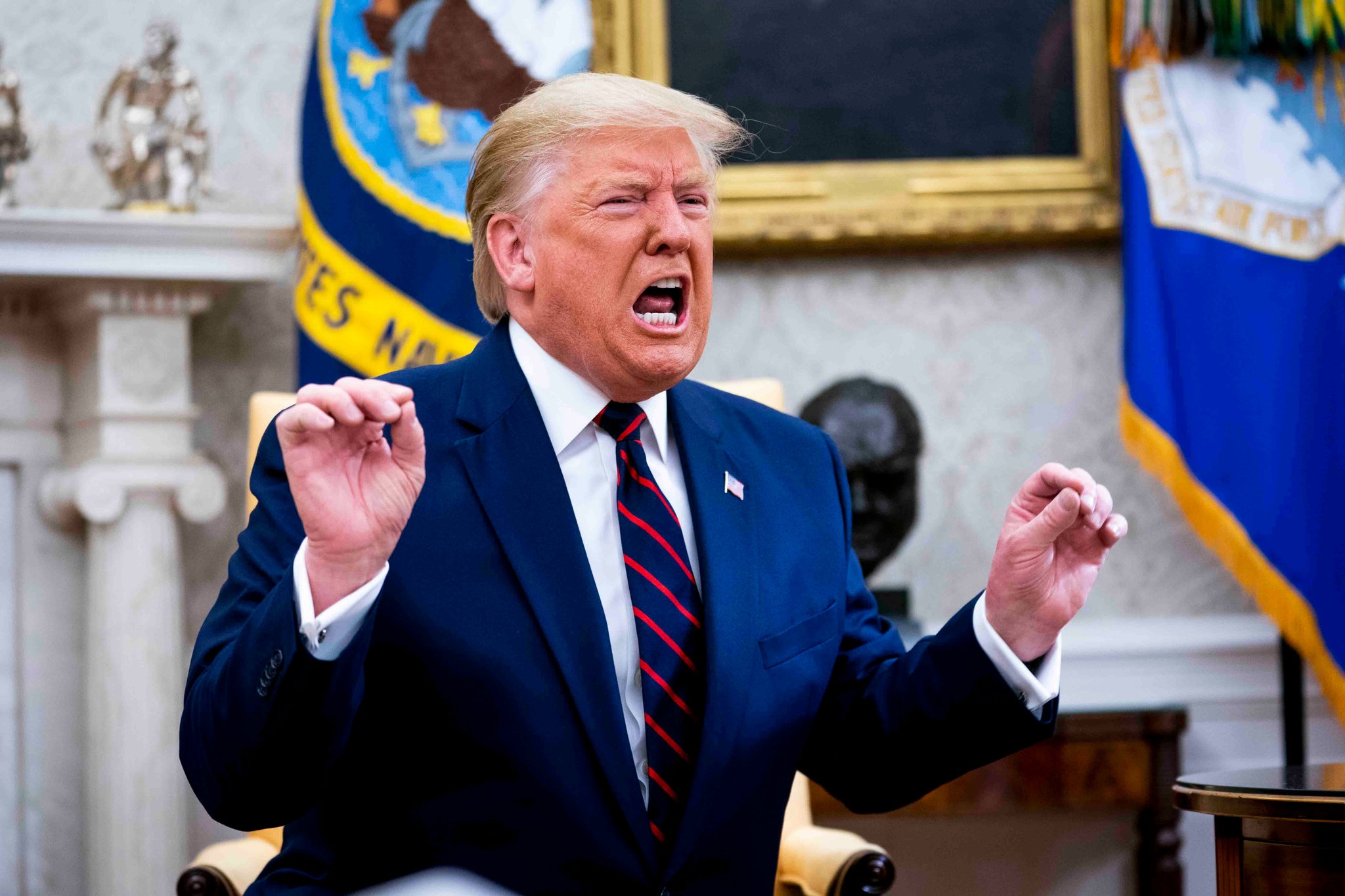 Ba van de chinh trong cac vu kien cua phe ong Trump hinh anh