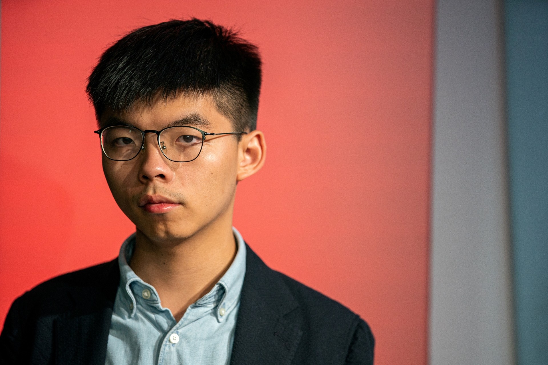 Joshua Wong bi bat hinh anh