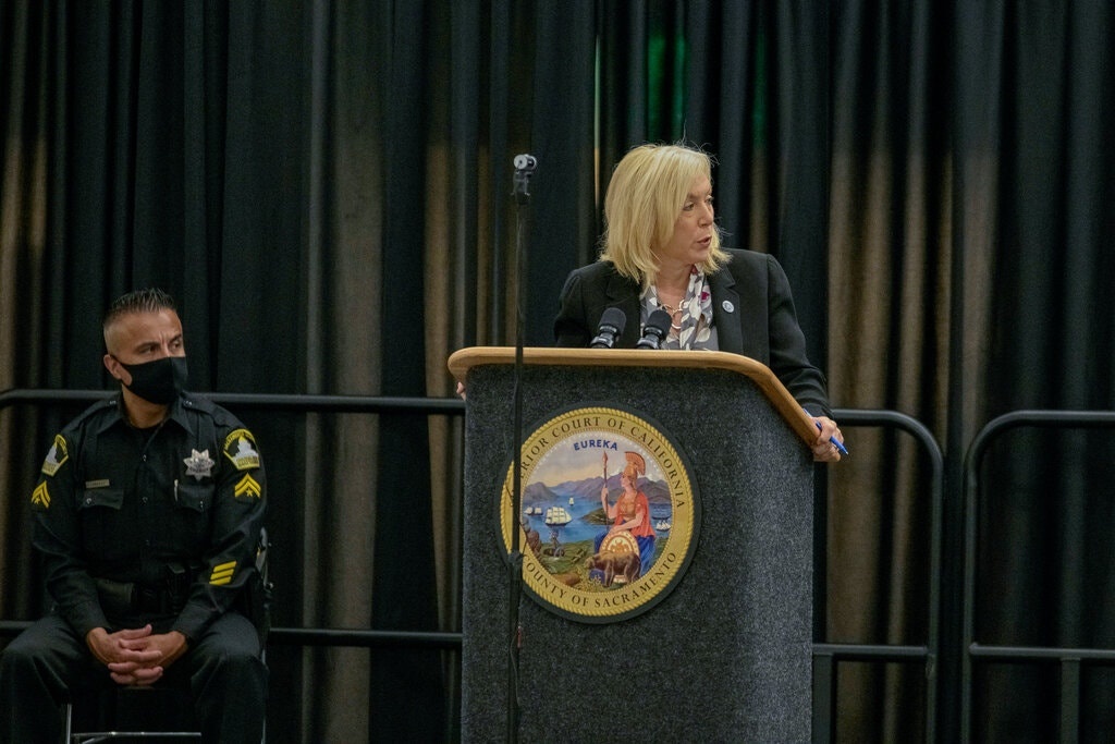 California gui tro cap that nghiep cho tu tu anh 1