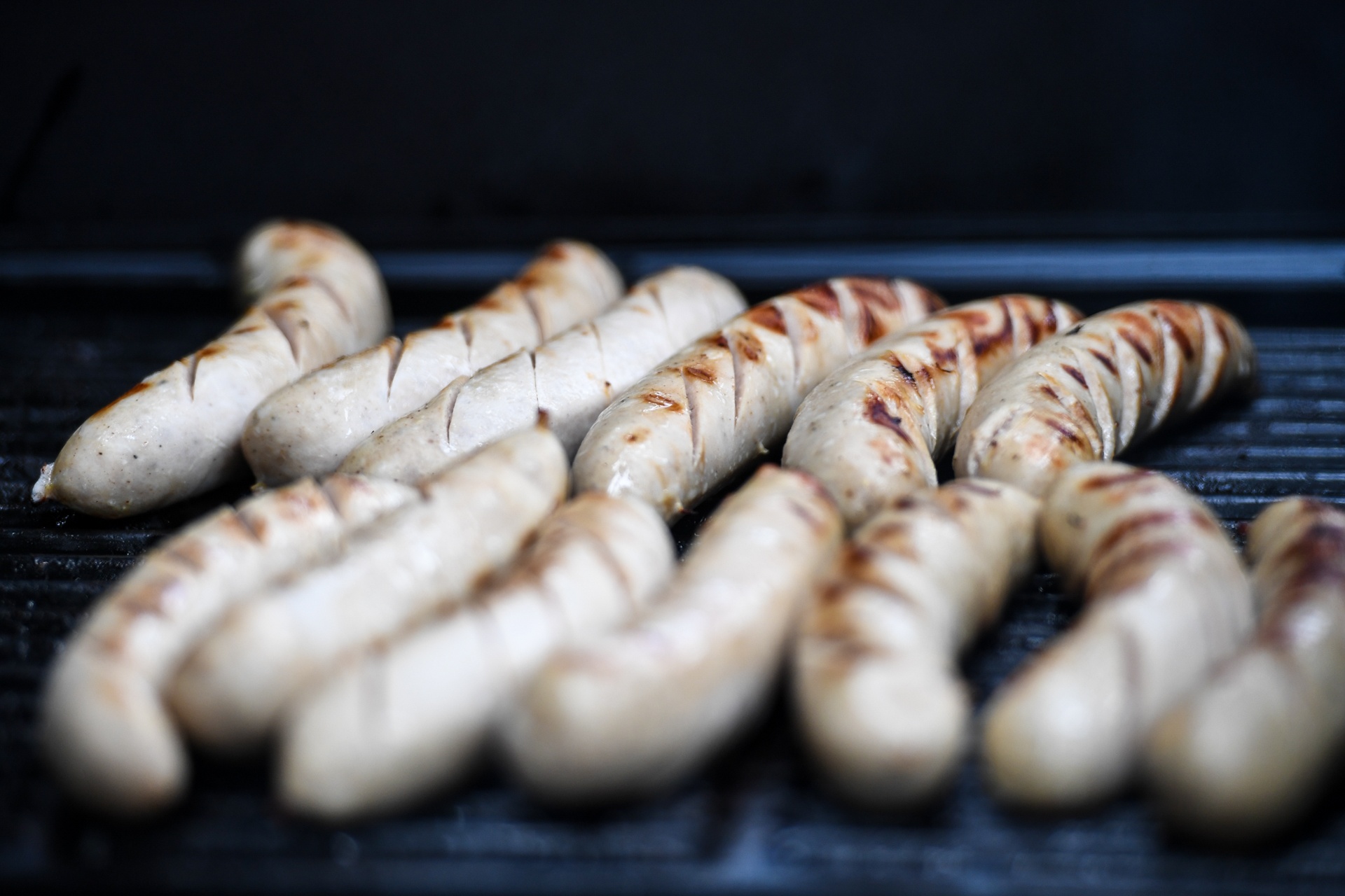 Duc khong chi co bia va xuc xich anh 1