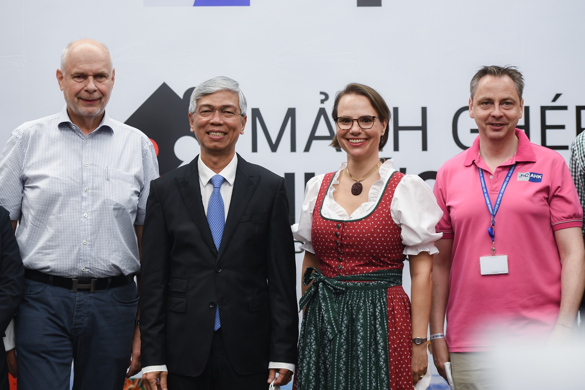 trai nghiem van hoa Duc anh 2