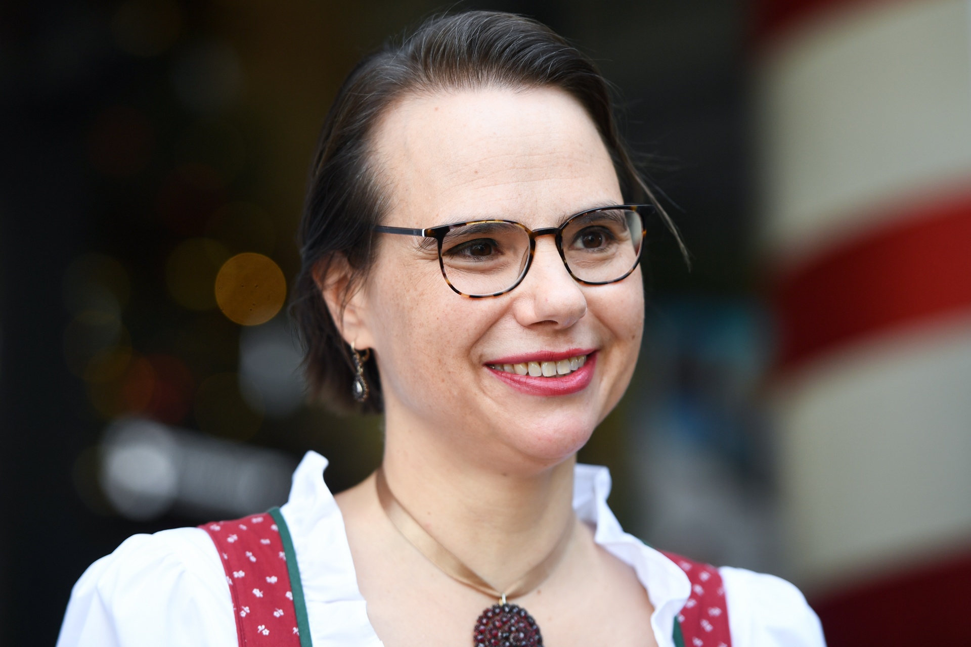 Duc khong chi co bia va xuc xich anh 2