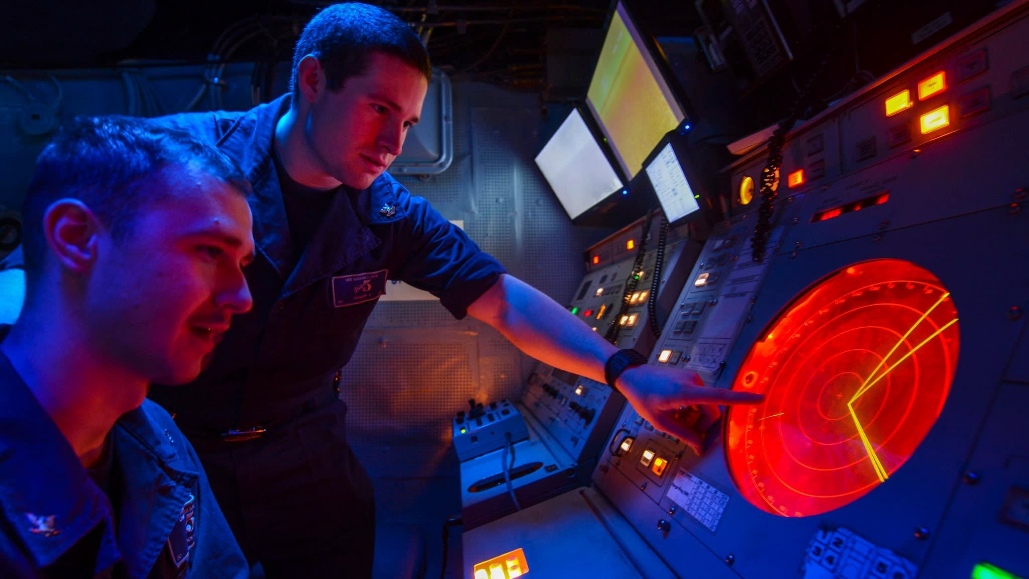 Bao cao CSIS keu goi ong Biden them Nhat vao nhom 'Ngu Nhan' hinh anh