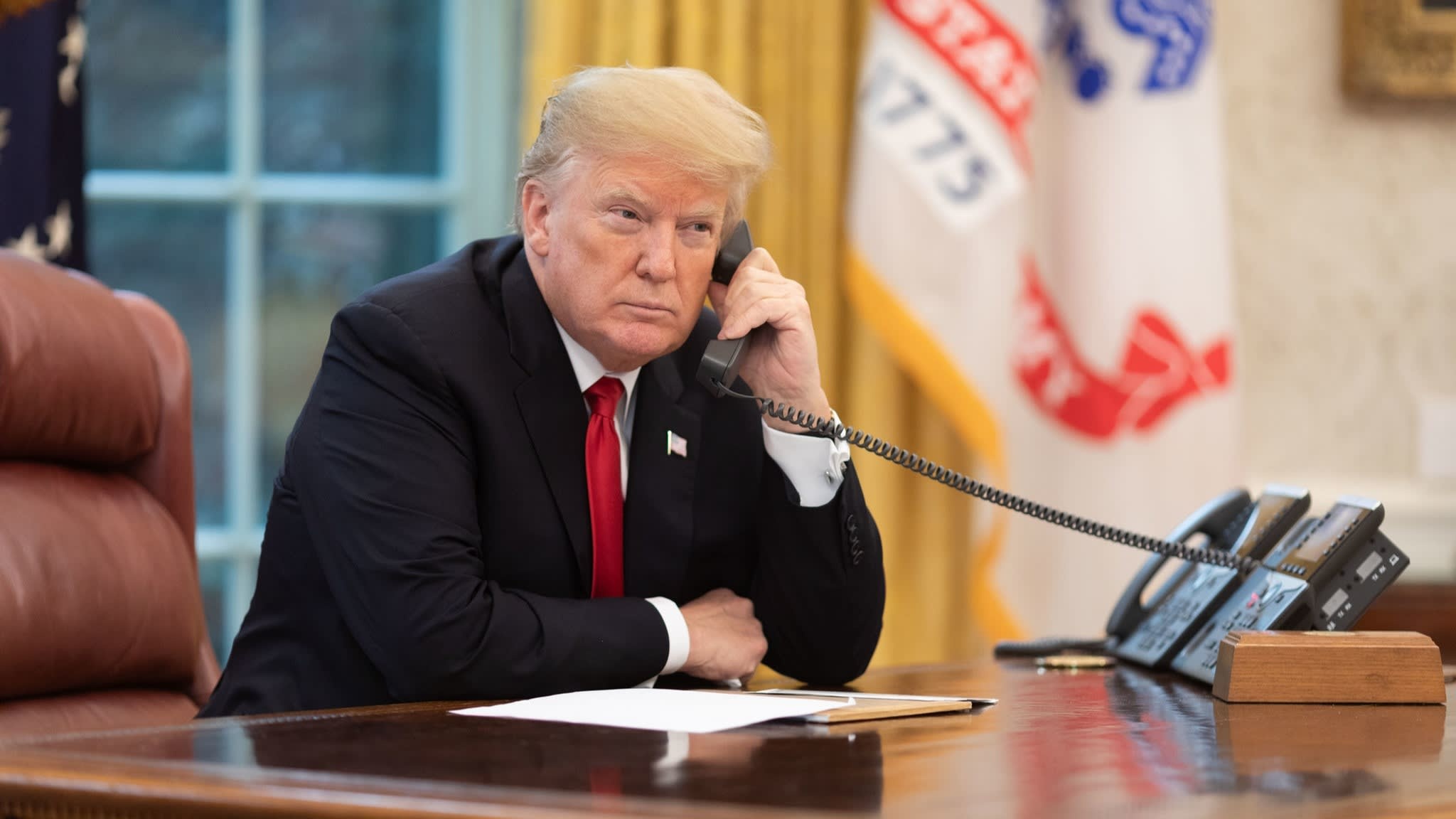 Ong Trump goi cho chu tich Ha vien Pennsylvania doi sua ket qua bau cu hinh anh