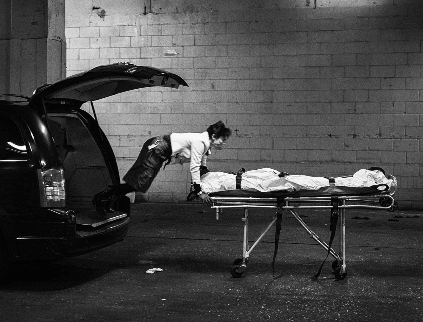 Covid-19 khien 2020 la nam chet choc nhat trong lich su My hinh anh