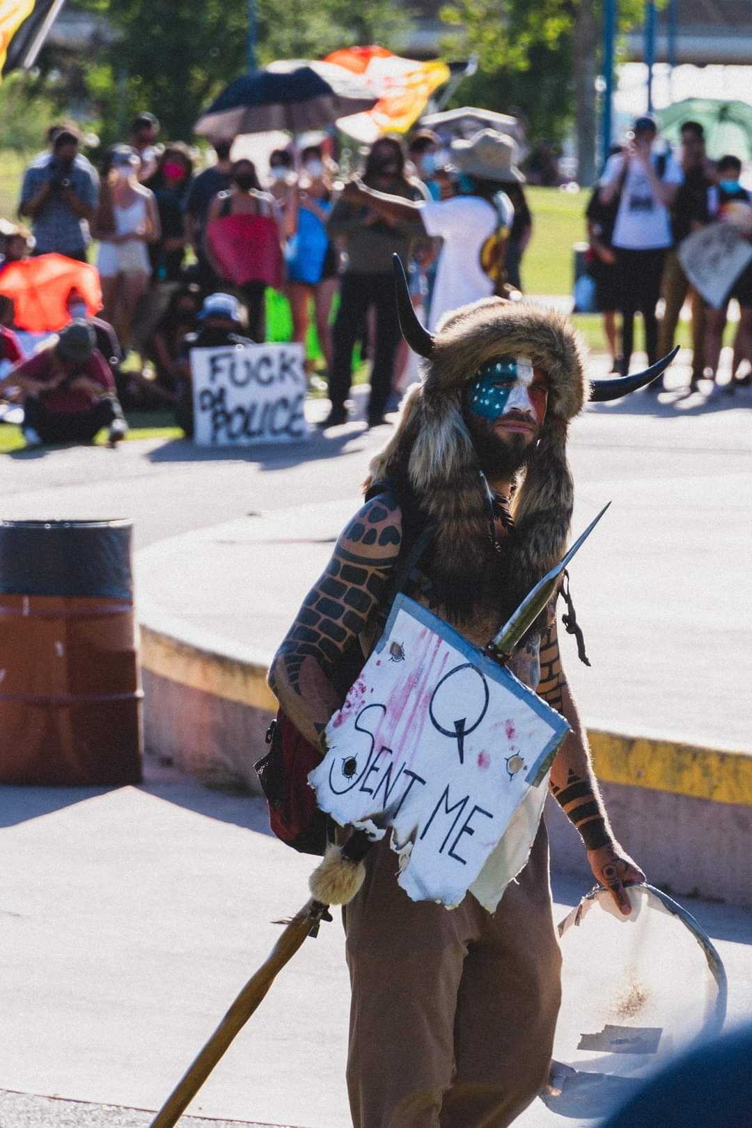 nguoi ung ho ong Trump bi nhan nham anh 2