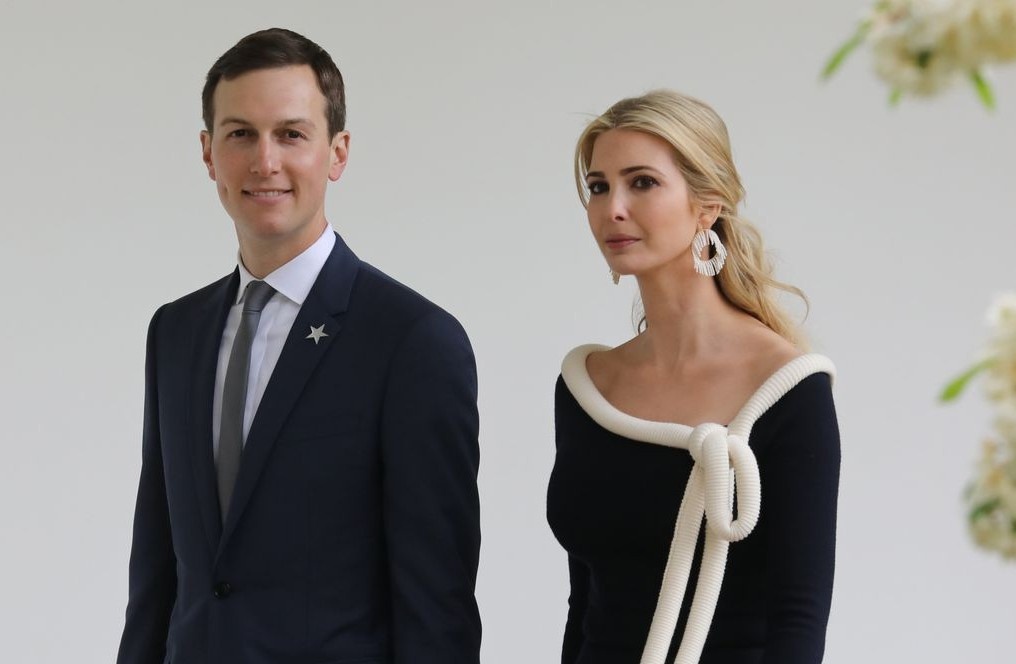 Ivanka Trump bi to cam mat vu My dung toilet trong nha hinh anh