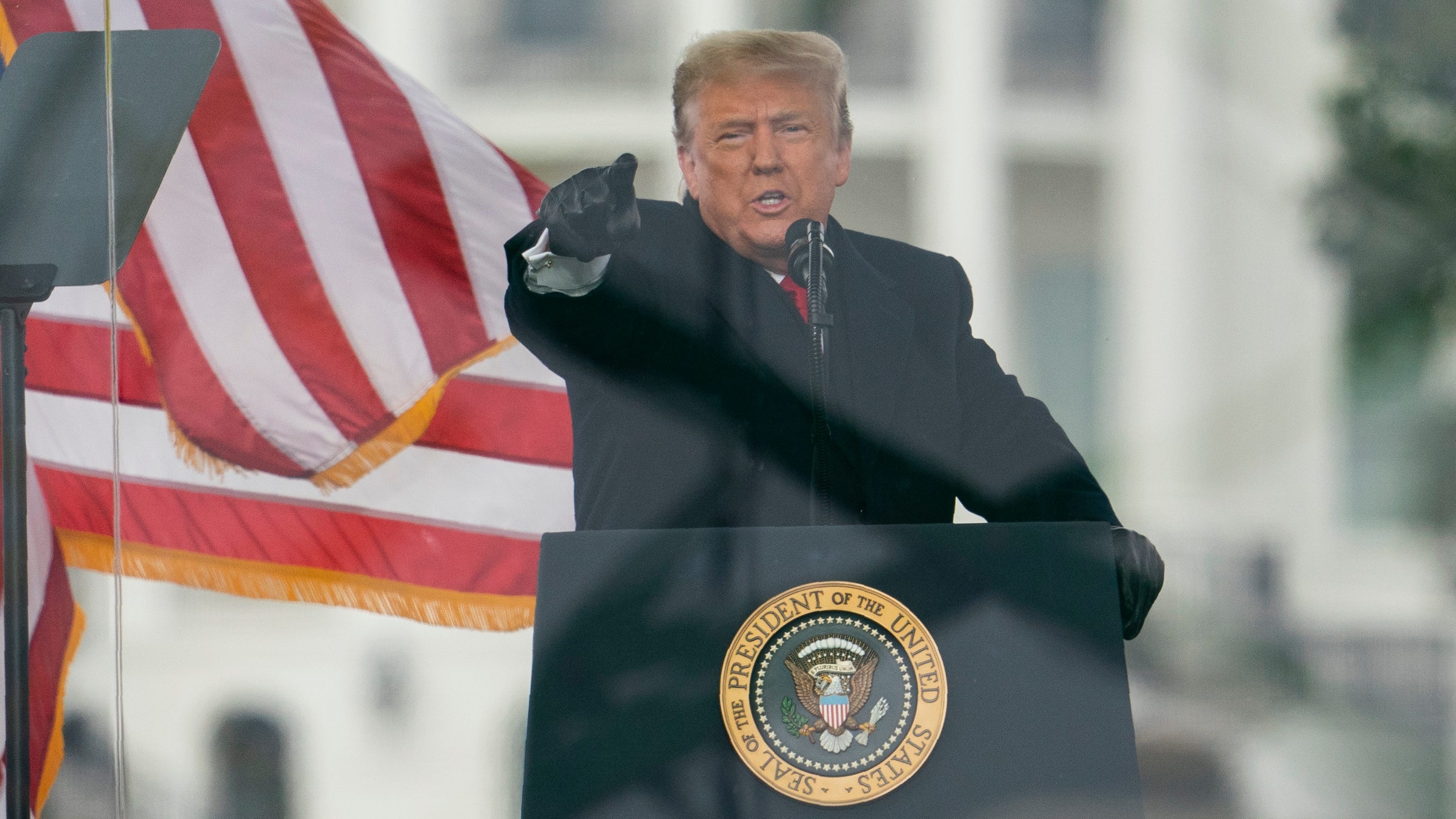 dong minh ong Trump lien quan den cuoc bieu tinh 6/1 anh 2