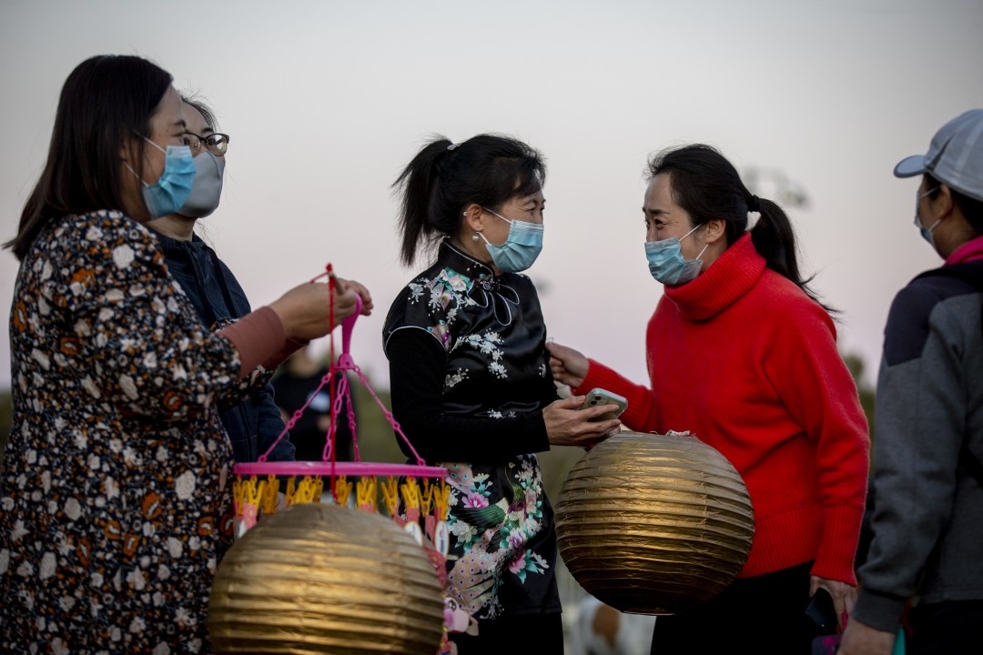 nguoi chau a bi tan cong o my anh 9