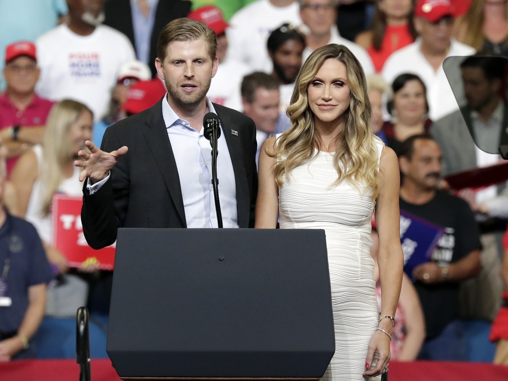 Lara Trump ra tranh cu anh 3