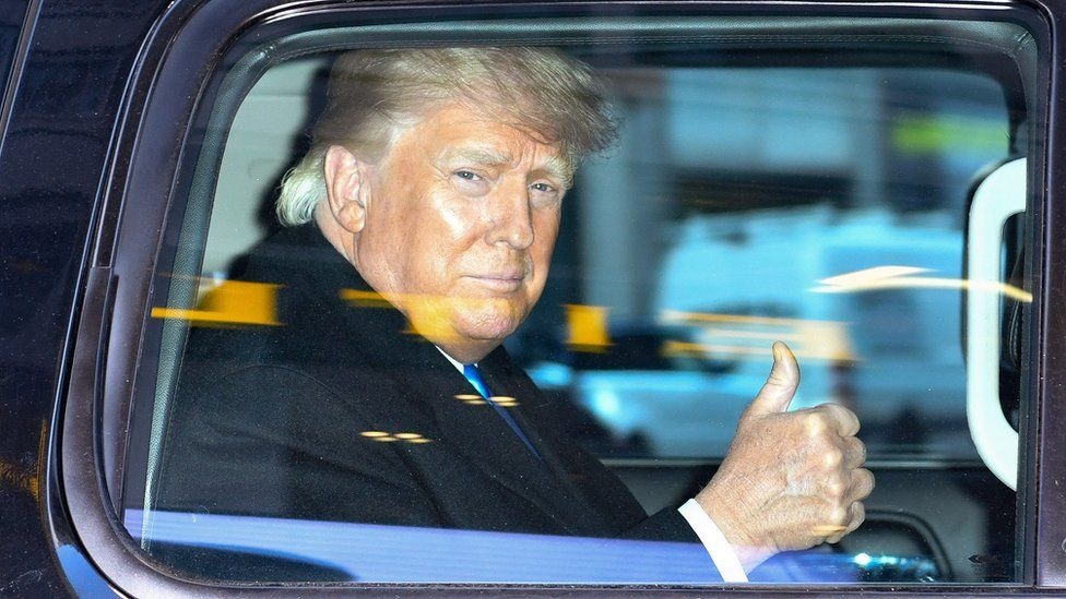 Ong Trump dang lam gi tai Mar-a-Lago? hinh anh