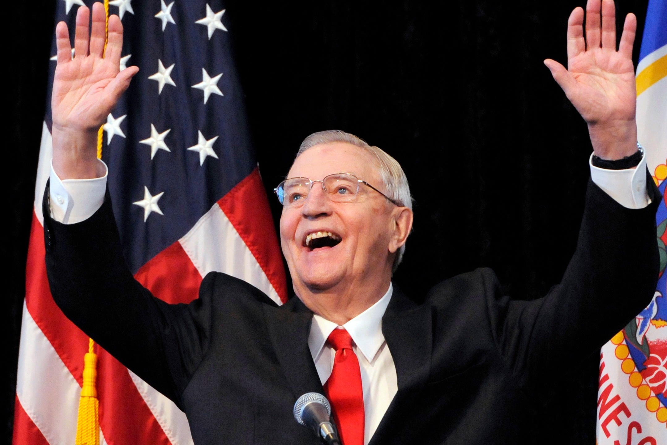 Walter Mondale qua doi anh 1