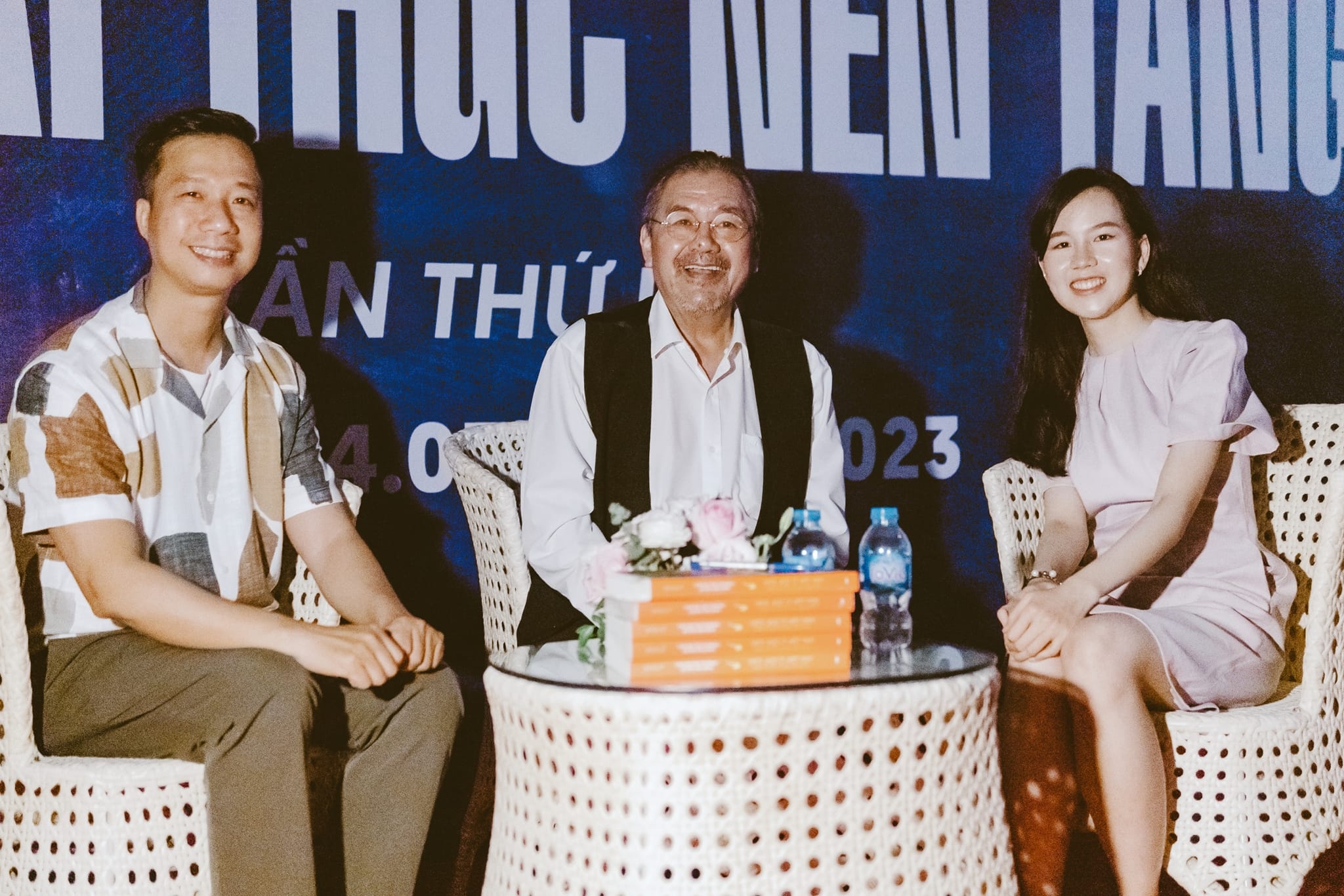 quyen van minh anh 4